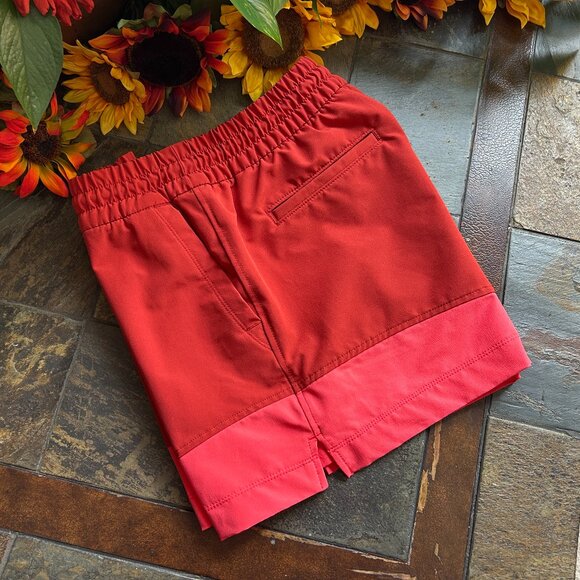 StretchTech Colorblock High-Waisted Athletic Shorts - Picture 4 of 14